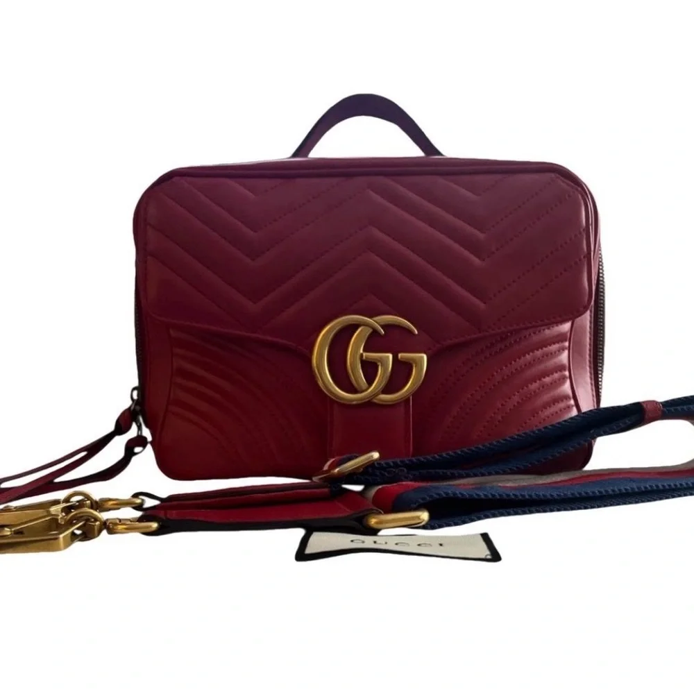 Gucci Red Quilted GG Shoulder Bag with Gold Hardware - Picture 4 of 15